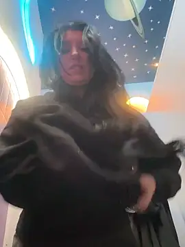 Tisha Busty online show from November 29, 2025, 1:33 pm