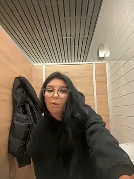 Tisha Busty online show from February 8, 2026, 12:25 pm