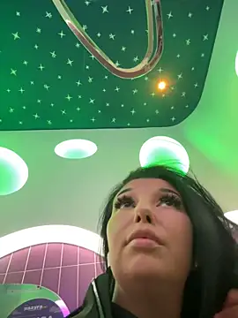 Tisha Busty online show from November 23, 2025, 1:10 pm