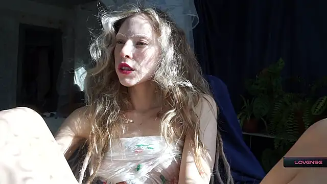  Phantom thread  online show from March 6, 2026, 11:27 am