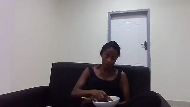 Snapshot of sweets_80 chatting on February 4, 2026, 5:08 pm sweets 80 online show from February 4, 2026, 5:08 pm