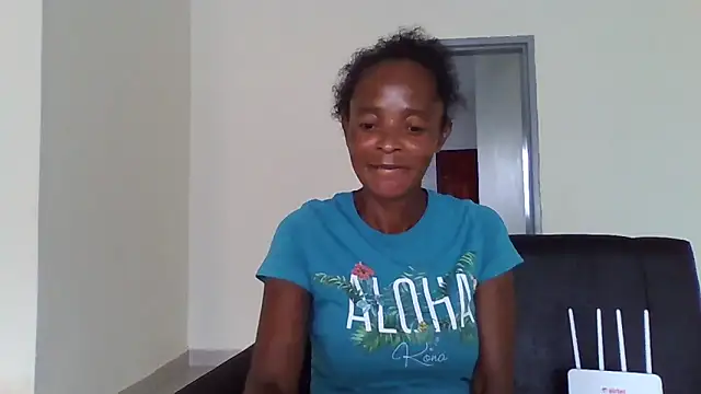 Snapshot of sweets_80 chatting on February 20, 2026, 6:26 am sweets 80 online show from February 20, 2026, 6:26 am