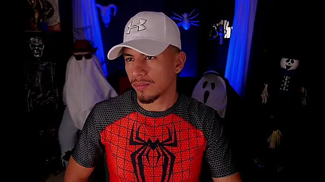 Snapshot of Aaronfox_x chatting on October 14, 2025, 1:17 am Aaronfox x online show from October 14, 2025, 1:17 am