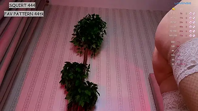 Snapshot of alissawind chatting on November 1, 2025, 3:02 am alissawind online show from November 1, 2025, 3:02 am