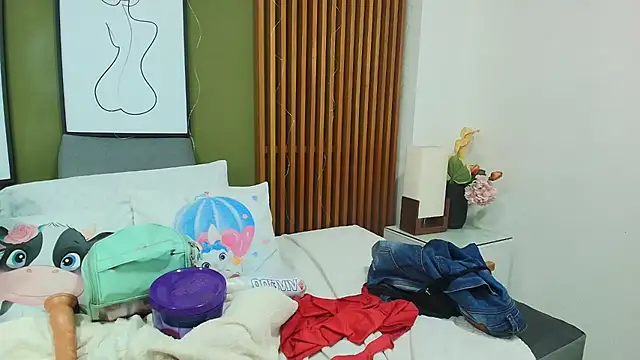 brigiitte rohan online show from October 4, 2025, 2:46 am