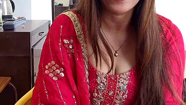 Snapshot of MIss-Naina chatting on May 16, 2026, 6:12 am MIss-Naina online show from May 16, 2026, 6:12 am