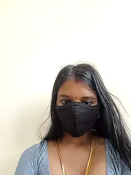 Snapshot of nishatamilmallu chatting on November 1, 2025, 5:14 am nishatamilmallu online show from November 1, 2025, 5:14 am