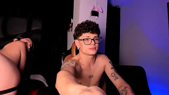 Snapshot of LexieandNate chatting on March 3, 2025, 9:02 am LexieandNate online show from March 3, 2025, 9:02 am