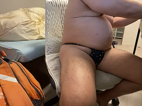 Snapshot of loinclothgay chatting on January 6, 2025, 12:59 am loinclothgay online show from January 6, 2025, 12:59 am