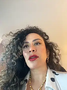 Snapshot of Elizabeth_Dupont chatting on November 30, 2025, 12:00 am Elizabeth Dupont online show from November 30, 2025, 12:00 am