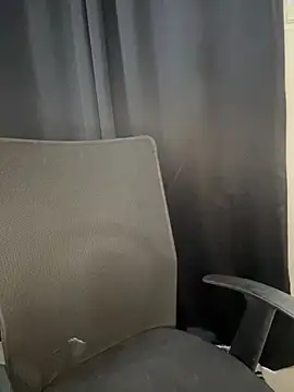 Snapshot of bad_diva chatting on February 18, 2025, 7:10 am bad diva online show from February 18, 2025, 7:10 am