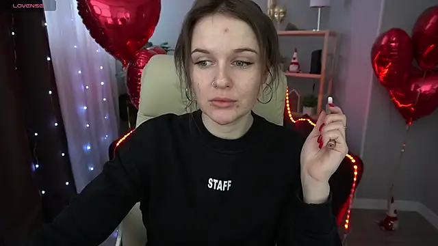 Snapshot of MaribelRiverr_ chatting on February 15, 2025, 6:33 am MaribelRiverr  online show from February 15, 2025, 6:33 am