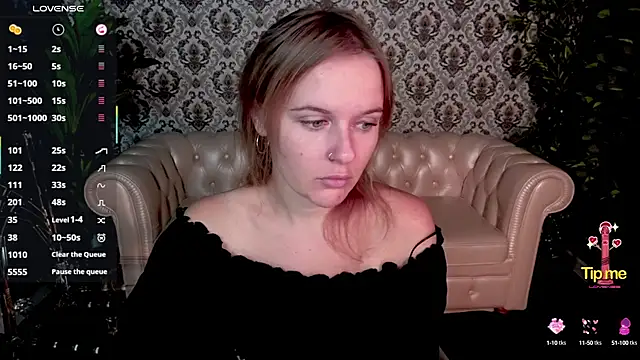 Snapshot of MaribelRiverr_ chatting on September 22, 2025, 5:46 am MaribelRiverr  online show from September 22, 2025, 5:46 am