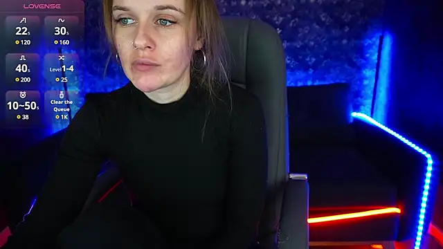 Snapshot of MaribelRiverr_ chatting on February 7, 2025, 9:26 am MaribelRiverr  online show from February 7, 2025, 9:26 am