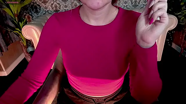 Snapshot of MaribelRiverr_ chatting on September 19, 2025, 5:44 am MaribelRiverr  online show from September 19, 2025, 5:44 am