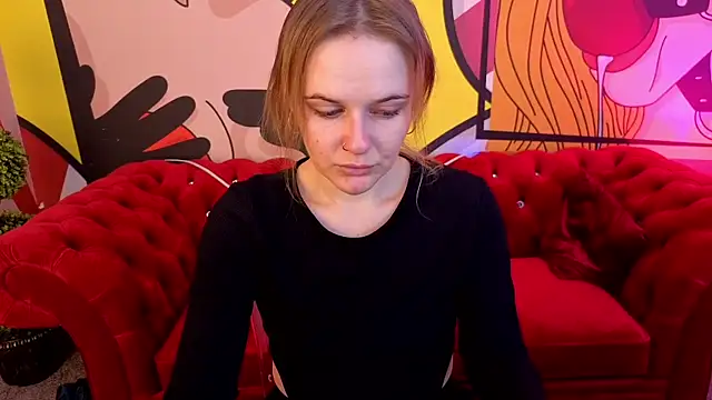 Snapshot of MaribelRiverr_ chatting on November 24, 2025, 6:35 am MaribelRiverr online show from November 24, 2025, 6:35 am