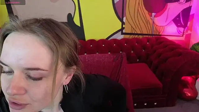 MaribelRiverr  online show from April 13, 2026, 5:44 am