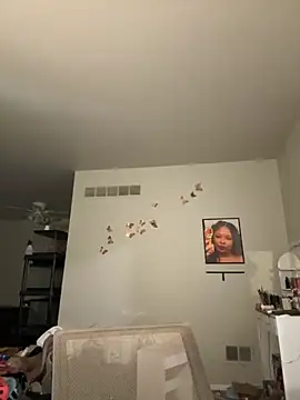 Snapshot of exotic__couple chatting on November 10, 2025, 12:37 am exotic couple online show from November 10, 2025, 12:37 am