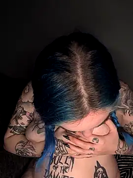 Snapshot of Alissabluesc chatting on September 28, 2025, 10:28 pm Alissabluesc online show from September 28, 2025, 10:28 pm