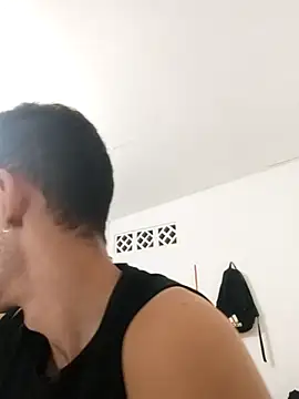 Juan Vas online show from March 5, 2025, 10:32 pm