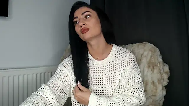 ElizabethAC online show from November 4, 2025, 7:23 am