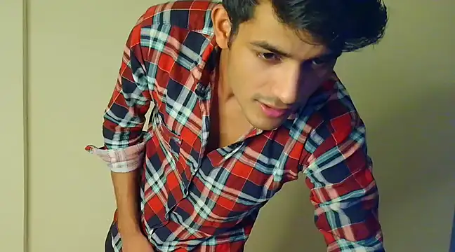 kingkartik7 online show from March 16, 2025, 8:32 pm