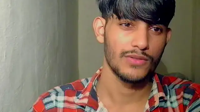 kingkartik7 online show from September 29, 2025, 2:34 pm