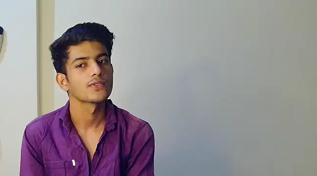 kingkartik7 online show from March 18, 2025, 2:28 pm