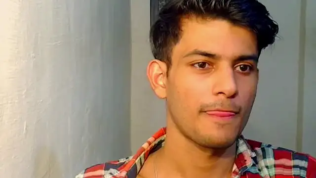 kingkartik7 online show from October 5, 2025, 1:46 pm