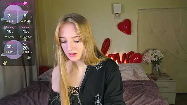 Snapshot of Stacy_River chatting on February 15, 2025, 8:22 am Stacy River online show from February 15, 2025, 8:22 am