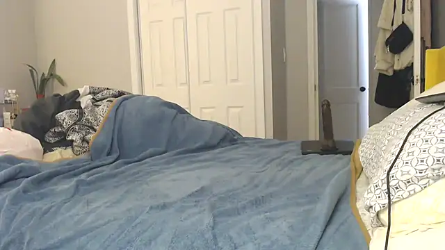 LauLauPAWG online show from May 16, 2026, 1:37 am