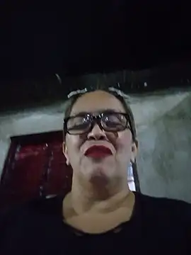 Snapshot of mom_son_dirty chatting on July 12, 2026, 2:23 am mom son dirty online show from July 12, 2026, 2:23 am