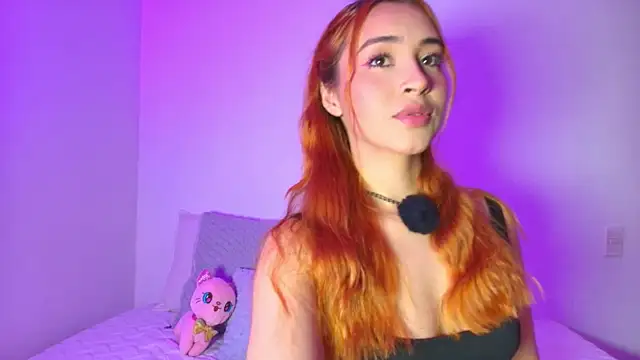 Snapshot of PollyGrey_ chatting on December 21, 2025, 4:03 am PollyGrey online show from December 21, 2025, 4:03 am