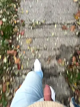 Snapshot of Tomkitomkii chatting on November 6, 2025, 2:54 pm Tomkitomkii online show from November 6, 2025, 2:54 pm