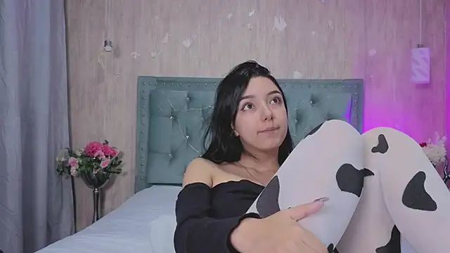 Snapshot of Marcelaa_fox chatting on November 14, 2025, 8:12 pm Marcelaa fox online show from November 14, 2025, 8:12 pm