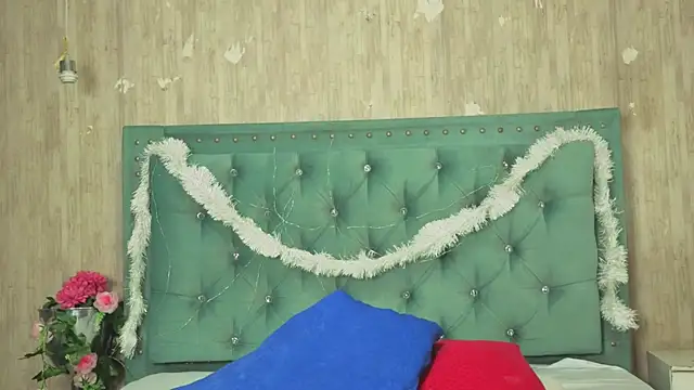 Snapshot of Marcelaa_fox chatting on November 28, 2025, 8:53 pm Marcelaa fox online show from November 28, 2025, 8:53 pm