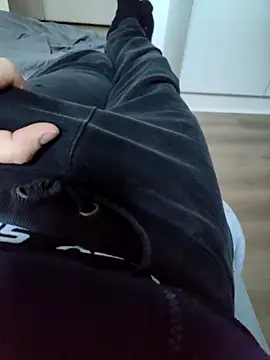 Snapshot of poldek38 chatting on January 7, 2025, 2:19 pm poldek38 online show from January 7, 2025, 2:19 pm