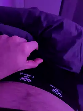 Snapshot of poldek38 chatting on February 1, 2025, 2:58 am poldek38 online show from February 1, 2025, 2:58 am