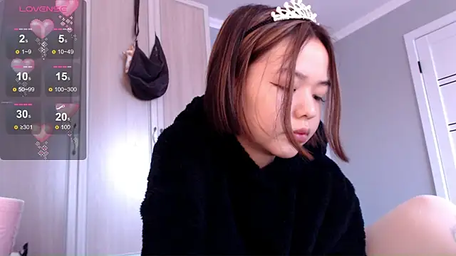 Snapshot of osaka_nia chatting on February 27, 2025, 11:17 am osaka nia online show from February 27, 2025, 11:17 am