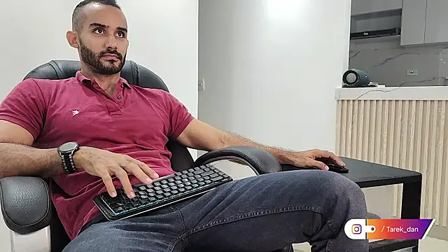 orion1993 online show from February 25, 2025, 11:10 am