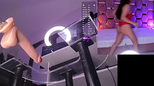 LunaAridi online show from April 11, 2026, 9:29 pm