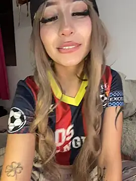 Snapshot of lunaapppp chatting on April 13, 2026, 4:49 am lunaapppp online show from April 13, 2026, 4:49 am