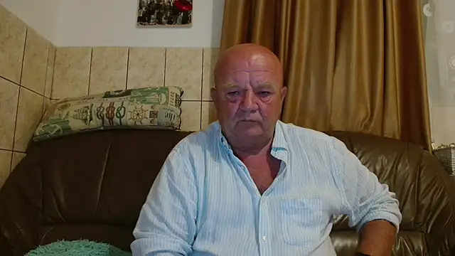 fullballs6 online show from September 11, 2025, 12:54 am