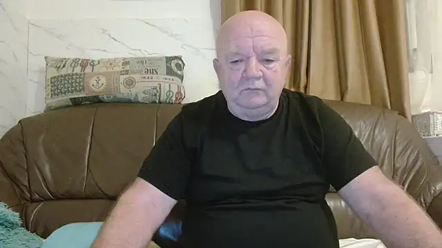 fullballs6 online show from February 6, 2026, 2:40 am