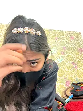 Snapshot of ks536191 chatting on October 5, 2025, 5:20 am ks536191 online show from October 5, 2025, 5:20 am