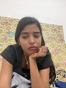 Snapshot of ks536191 chatting on October 8, 2025, 6:04 am ks536191 online show from October 8, 2025, 6:04 am