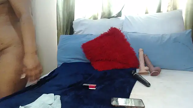 Foxybrownxx1 online show from November 7, 2025, 6:29 am