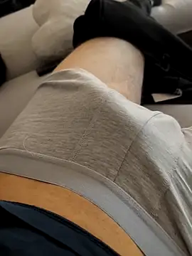 Snapshot of Kevoon991 chatting on February 5, 2026, 3:41 pm Kevoon991 online show from February 5, 2026, 3:41 pm