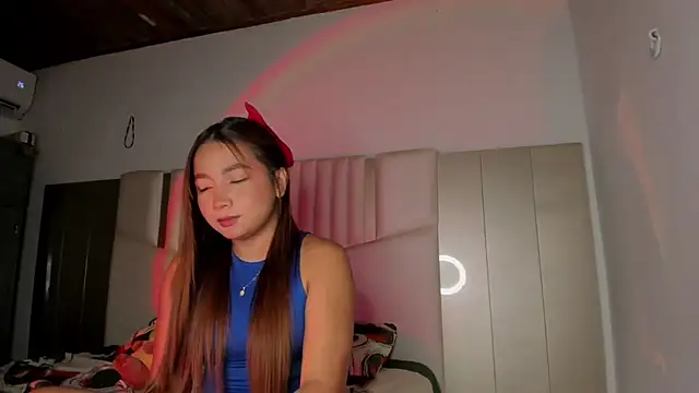 queen angelique online show from November 27, 2025, 11:16 pm