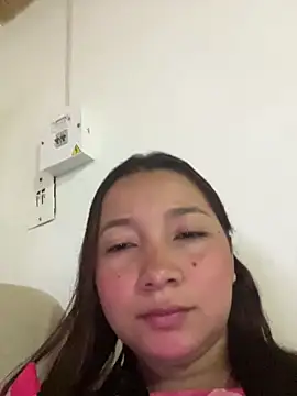 Snapshot of queen_angelique chatting on March 8, 2026, 3:54 am queen angelique online show from March 8, 2026, 3:54 am